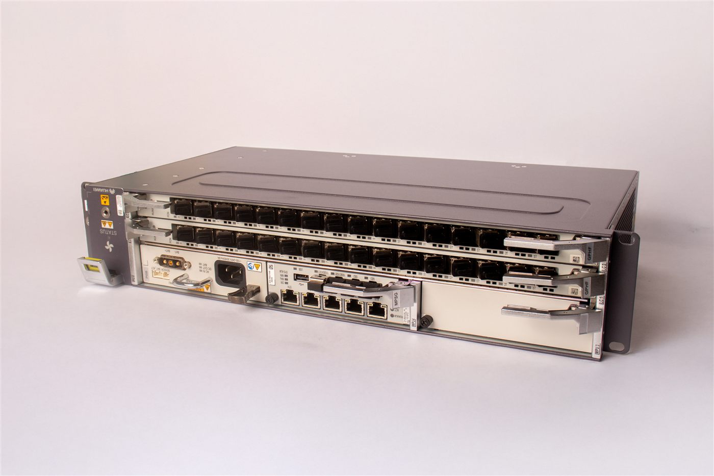 OLT Huawei SmartAX MA5800-X2 MPSG 2 GPHF 32 Puertos