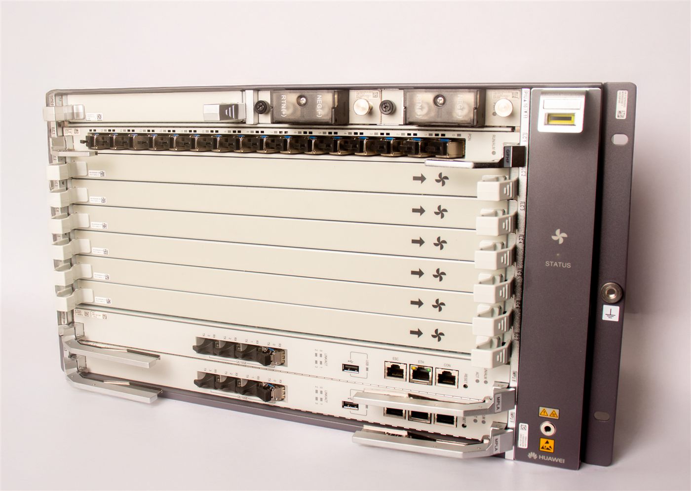 OLT Huawei SmartAX MA5800-X7 1 GPHF 16 Puertos